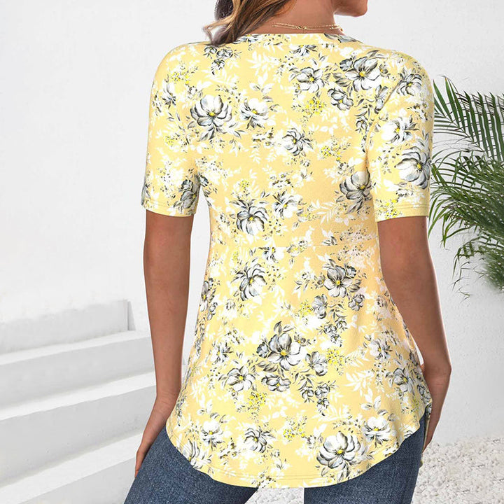 FIANELLA™ | ELEGANT FLORAL BLOUSE WITH FLOWY FIT